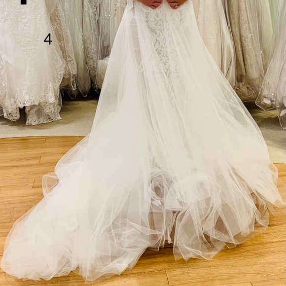 Gown with detachable skirt NEW NEVER WORN - Picture 4 of 4